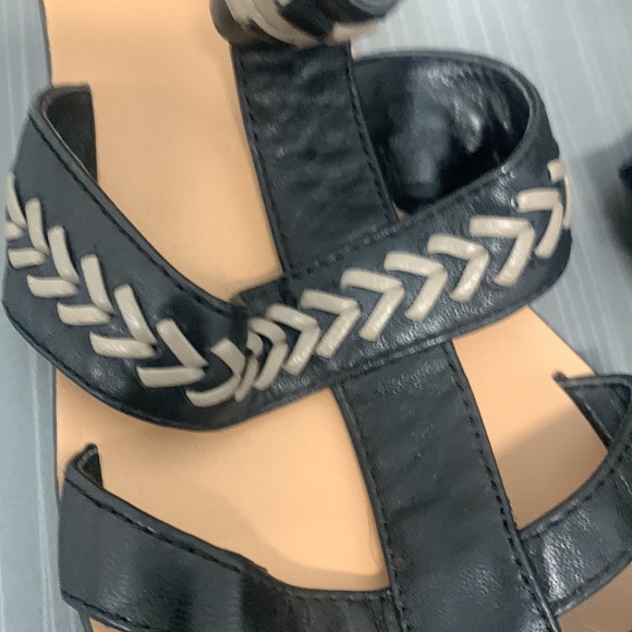 Vince Camuto Senilia Black and Tan Gladiator Braided Detail Sandal Women size 6 - Picture 7 of 15
